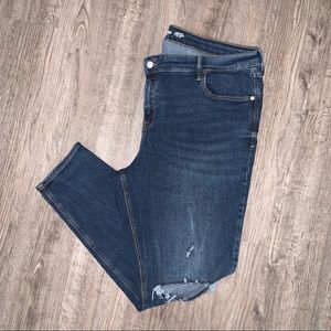 Mid-Rise Distressed Rockstar Super Skinny Jeans